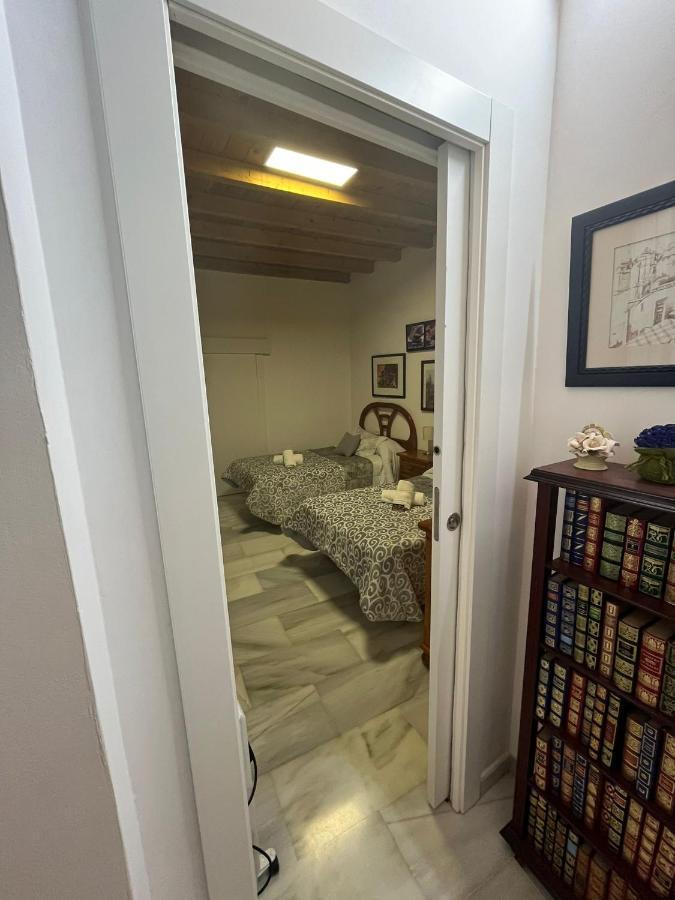 Apartamento Patio De Los Leones Grenade Extérieur photo